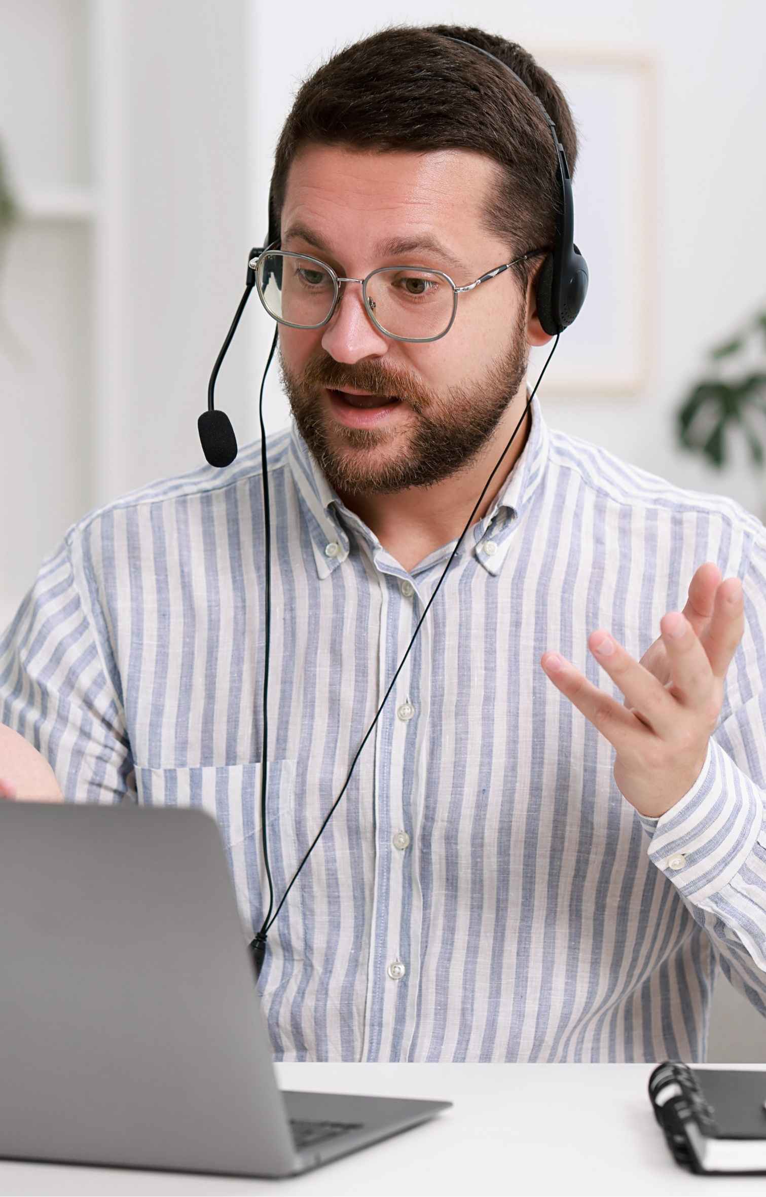 Multilingual business meeting with translation and interpretation services